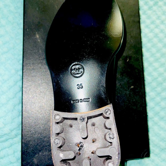 Black vintage Channel flats size 35 - Picture 3 of 5